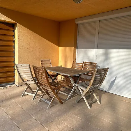 Beachfront With Garden In Appartement Csopak